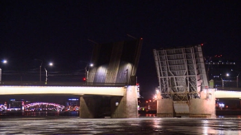 Александр Беглов: Петербургские мосты готовятся к навигации – первая технологическая разводка состоится уже предстоящей ночью