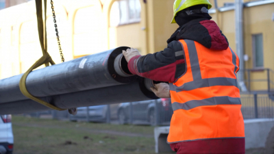 40 нарушений за пять лет: в Коломягах начали менять устаревшие теплосети