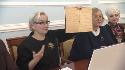 Дневники племянницы Сталина передали музею «Смольный»