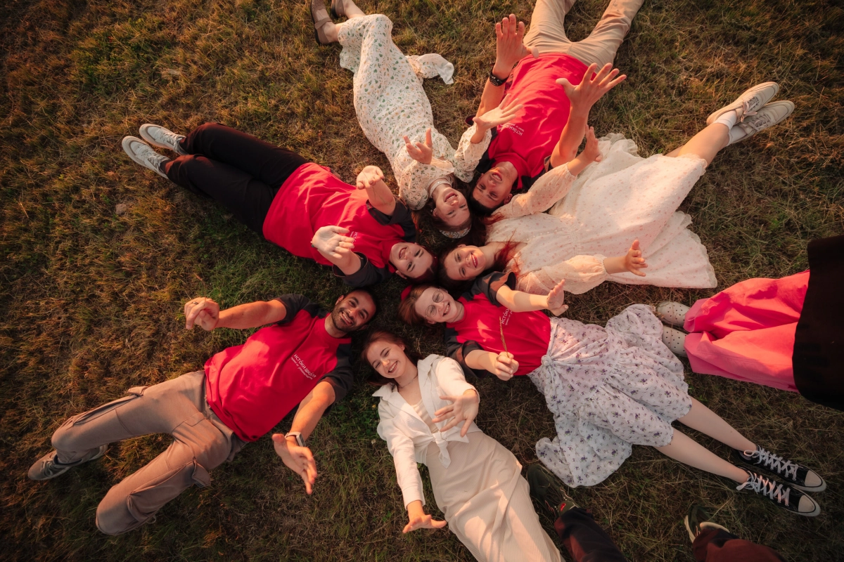 Открыт приём заявок на тематические заезды Всероссийского проекта «Истоки.Школа» - tvspb.ru