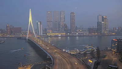 Крупный метеорит разрушился и выпал над Европой