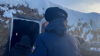 Избивали палками и приковывали к стойлу: в Якутии осудили мучителей, державших людей в рабстве