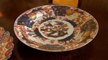 В Гатчинский дворец передали редкие предметы из частных коллекций