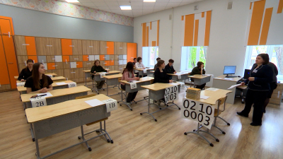 В Петербурге стартовал досрочный период ЕГЭ