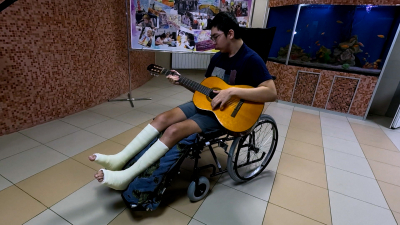 Врачи Института Турнера поставили на ноги 18-летнего пациента с ДЦП