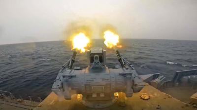 Фрегат «Адмирал Головко» провел учения в Баренцевом море