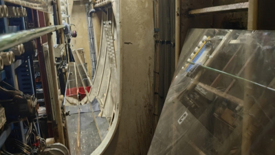 На борту судна в Баренцевом море рыбака насмерть ударило током