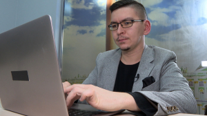 Отдельная карта для покупок в интернете, внимание к предложениям сайтов и осторожность при публичном Wi-Fi: основные правила цифровой гигиены