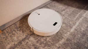 Роботы-пылесосы, кофеварки, телевизоры и даже видеоняни во власти киберпреступников. Как понять, что умная техника перестала вас слушаться?