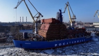С мечтой об арктическом холоде встречает весну атомный ледокол «Чукотка»: он проходит швартовые испытания на Балтийском заводе