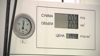 В Петербурге введут временный запрет на продажу топлива несовершеннолетним