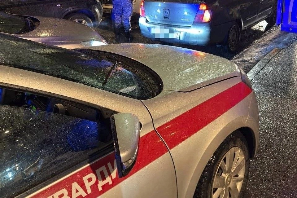 В Петербурге нашли маленького ребенка, которого вооруженный ножом отец силой отобрал у матери - tvspb.ru