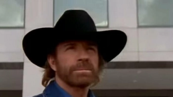 Умер Чак Норрис