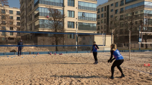 Перчатки, шиповки и зима: петербургская команда «Динамо-Аврора» победила в Кубке России по волейболу на снегу