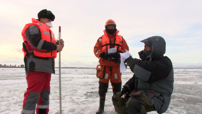 Опасно для жизни: с 16 марта в Петербурге запрещено выходить на лед