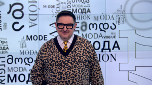 Модное сияние: «тёплый металл» и золото в новых коллекциях весна-лето