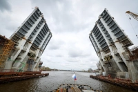 Александр Беглов: Большой Смоленский мост готов к проводке судов по фарватеру Невы