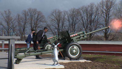 Полуденный залп в Петербурге прозвучал в честь окончания Археологического конгресса