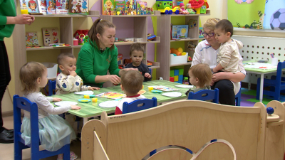 В Петербурге впервые начнут принимать в детсады малышей в возрасте до года