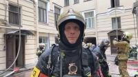 Тушение пожара на Невском проспекте осложнялось скрытыми путями распространения огня
