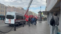 Горящий чердак на Невском и 75 огнеборцев: пожару в центре Петербурга присвоили третий номер