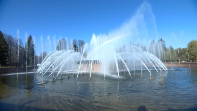 Сезон фонтанов открыт: в Петербурге начали работу около сотни фонтанов