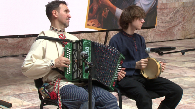 Весна, солнце и хороводы: в Российском этнографическом музее отметили Красную горку