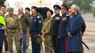 Александр Беглов: Казаки Петербурга получат субсидии на проведение мероприятий