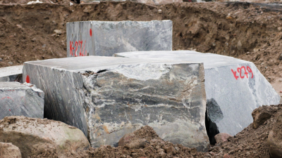 Исторический облик из недр Карелии: Как добывают мрамор для реставрации Исаакиевского собора