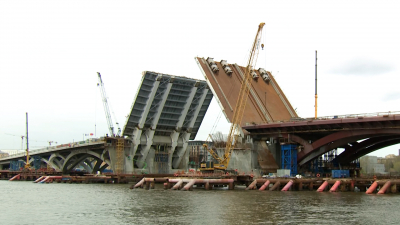 Большой Смоленский мост впервые присоединился к навигации