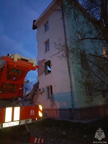 В Сызрани после атаки БПЛА открыли круглосуточную горячую линию и развернули пункты временного размещения 