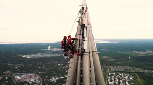 Профессия — человек-паук: как работают промышленные альпинисты на высоте макушки Лахта центра