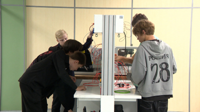 Александр Беглов: Петербургские вузы получат субсидии на обучение студентов по программам среднего профессионального образования