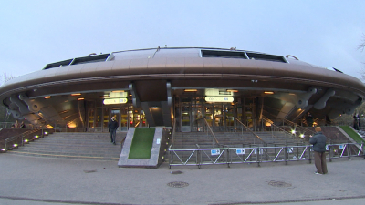 Полчаса без света, но с пользой: петербургский метрополитен отключил подсветку вестибюля ради экологии