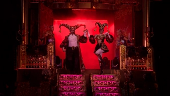 Королевский цирк Гии Эрадзе соединил шансон и цирковое искусство в одном шоу