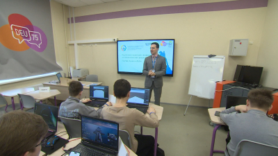 На базе школы № 75 Петроградского района проходит финал всероссийского соревнования по 3D/VR-разработке