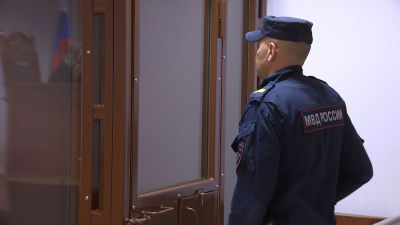 Суд над убийцей беременной жены в Петербурге обернулся неожиданностью: прокурор поменял позицию