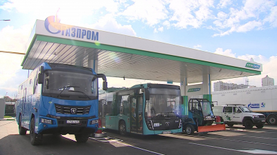 Александр Беглов: Продолжается модернизация всего наземного общественного транспорта с учётом вопросов экологии