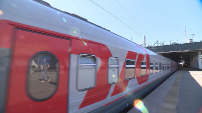 Требовал место для пожилой, а ударил беременную: дело об избиении в электричке ушло в суд