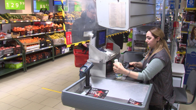 Совет Федерации ввел штрафы за продажу просроченных маркированных товаров