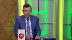 «Остановка» Романа Сенчина, «Из тьмы к звёздам» Марко Мальвальди и «Звёзды в астрологии, истории и культуре» Томаса Мольтени