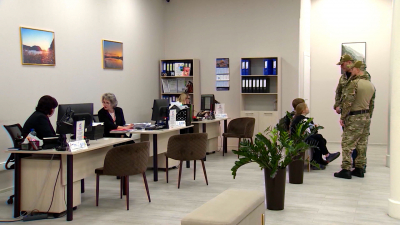 Как в Петербурге помогают трудоустраиваться ветеранам СВО и людям с ограниченными возможностями