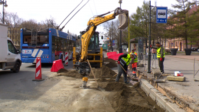 Почти 1,5 километра покрытия обновят на Васильевском острове до конца мая