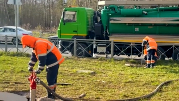 Водоканал в 4 раз за год устранил крупный засор на Суздальском шоссе
