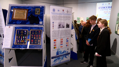 Петербургским школьникам рассказали о профессиях в Арктике на выставке «Северный полюс: от палатки Папанина до СП-42»