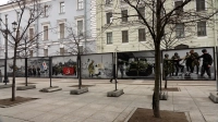 Летопись войны в лицах: уличные фотовыставки заработали в центре Петербурга