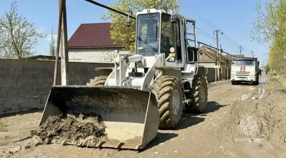 Почти 200 тысяч заявлений и 13 тысяч домов: как Дагестан справляется с паводком - tvspb.ru
