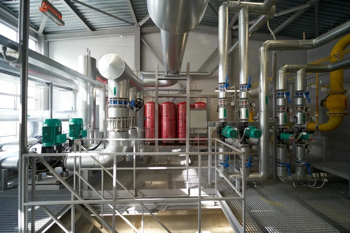 В апреле в 13 районах Петербурга проведут 45 температурных испытаний теплосетей - tvspb.ru