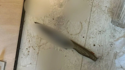 Во Всеволожске женщина внезапно нанесла смертельное ранение сожителю, который лежал на диване