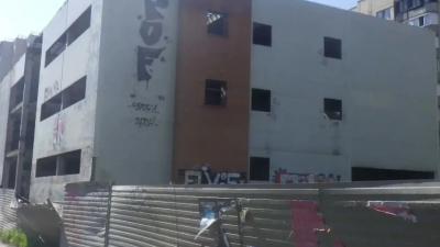 В Красногвардейском районе демонтируют самовольную постройку на проспекте Энтузиастов